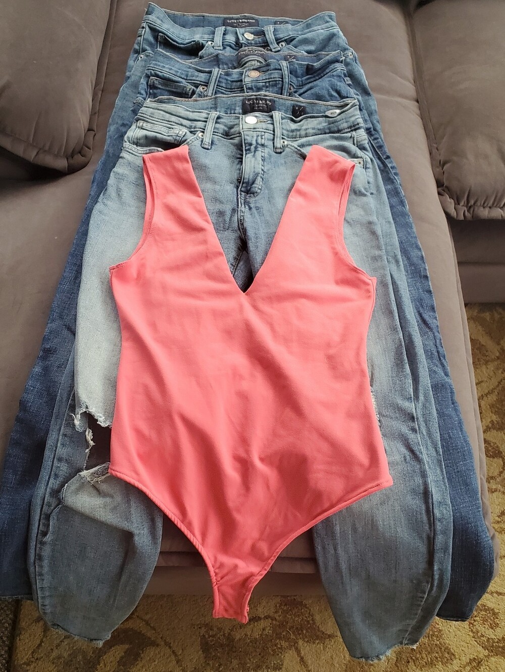 3 Pairs of Lucky Brand Medium Wash Women's Skinny Jeans 1 Free People Body Suit.